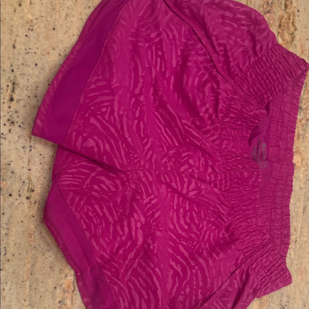 Athleta Pink Patterned Shorts XS Hustle 3”
